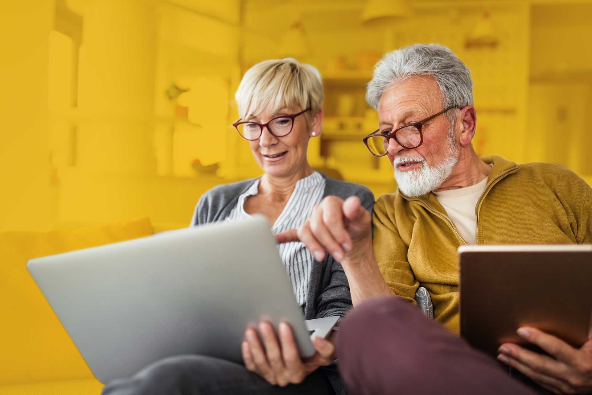 couple-on-laptop-gold-1920x1280 A couple easily applying for a HELOC loan with Synergy One Lending HELOC app